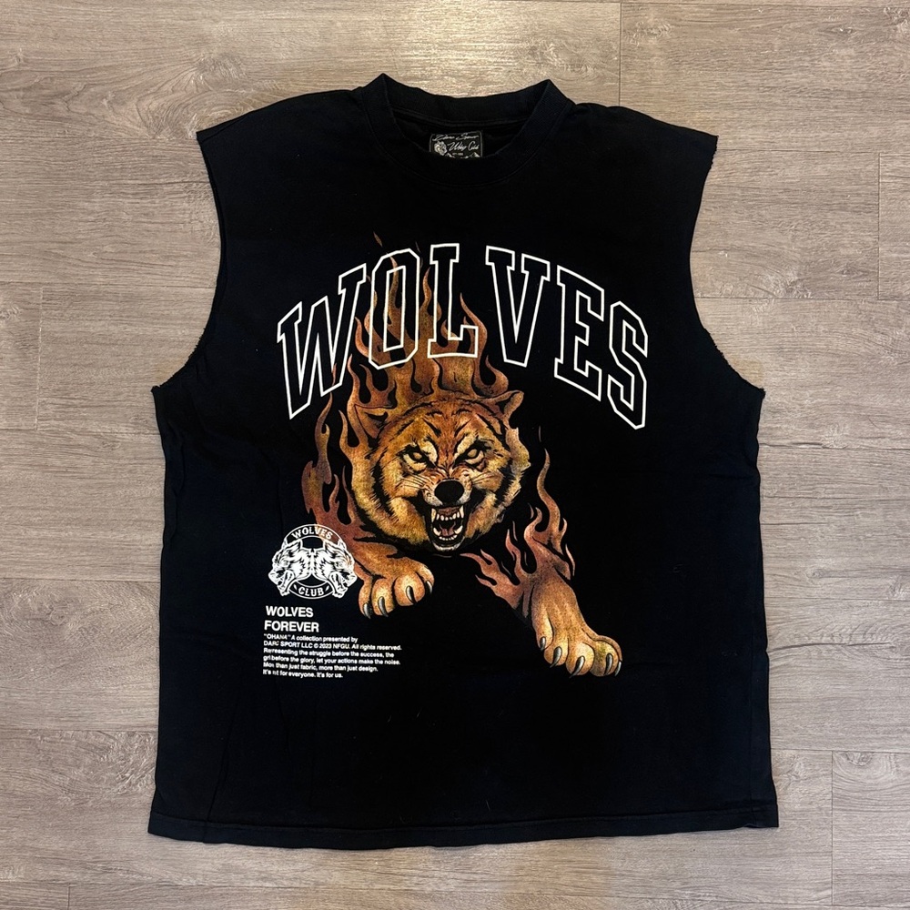 Darc Sport sleeveless muscle tee.  Size XL